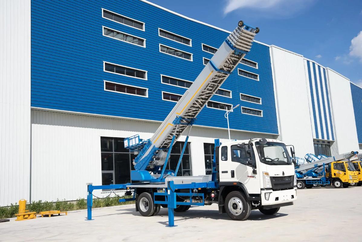 涞源县小型云梯车上料车租赁多少钱