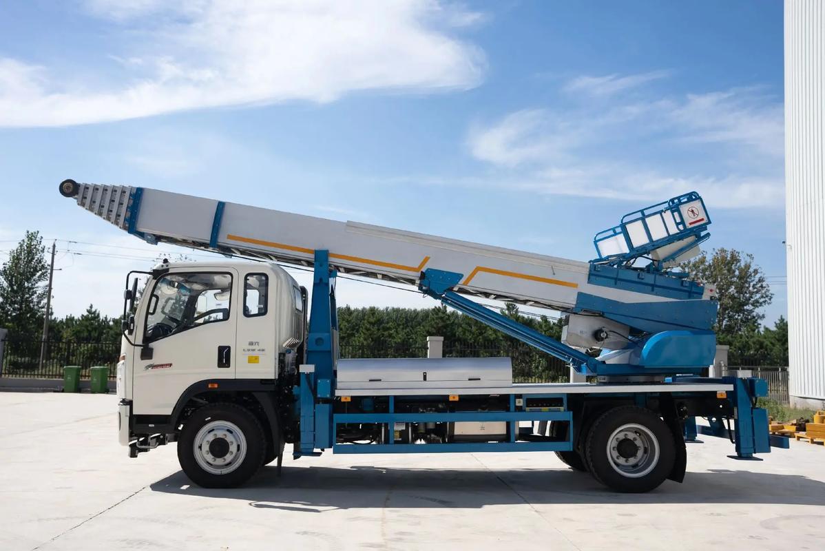 涞源县云梯上料车租赁费用